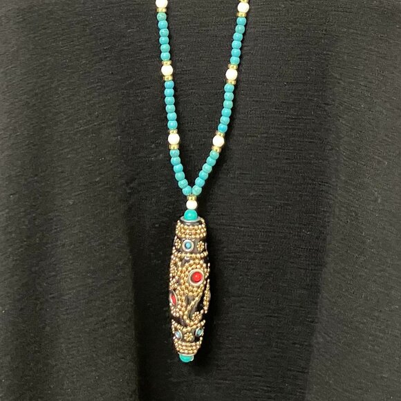 Indonesia Handmade Pendant Necklace Turquoise with white & golden spacers - Picture 1 of 11